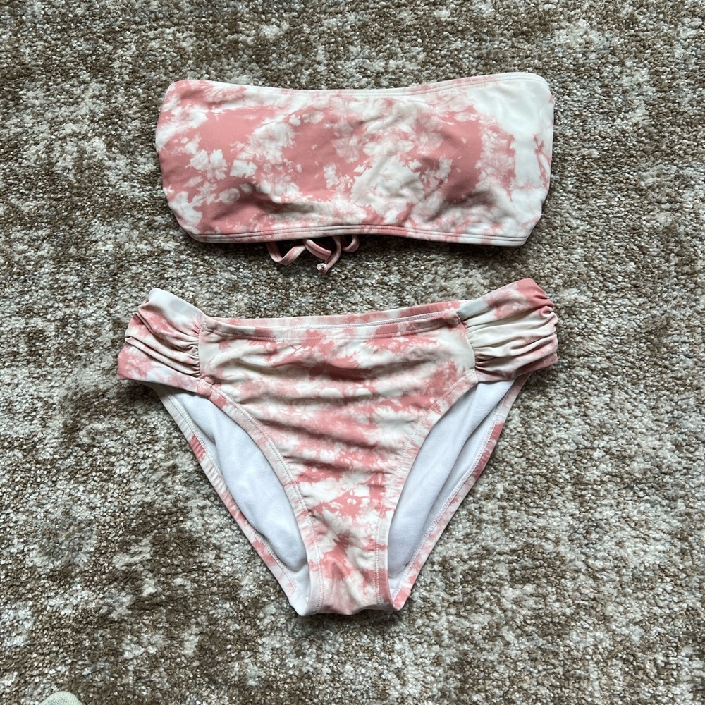 Strapless swimsuit set